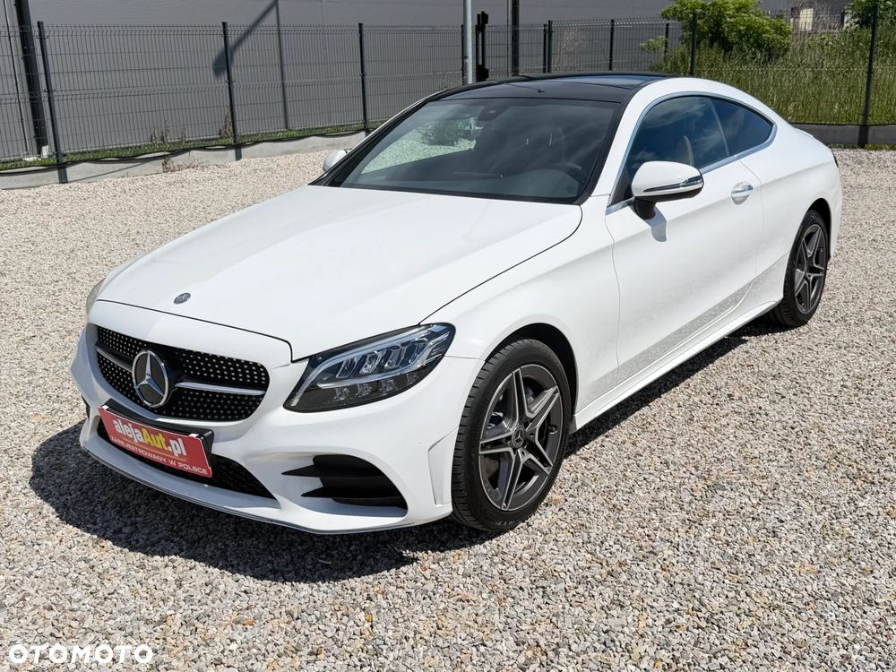 Mercedes-Benz Klasa C 300 9G-TRONIC AMG Line - 3