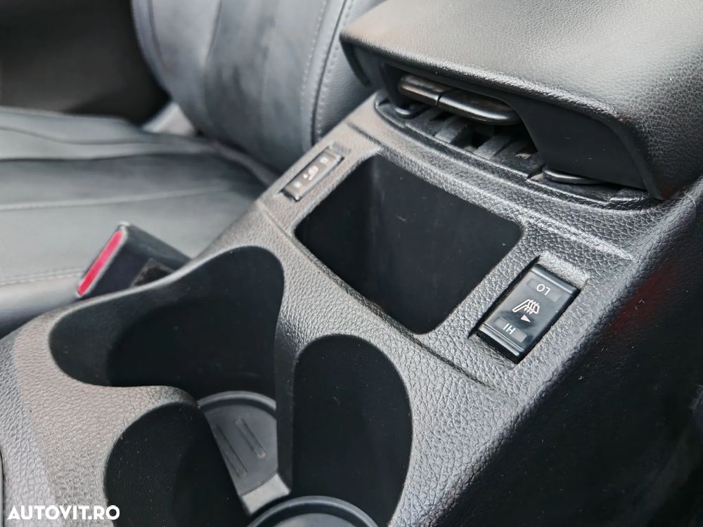 Nissan Qashqai 1.6 DCI ALL-MODE 4x4i TEKNA+ - 12