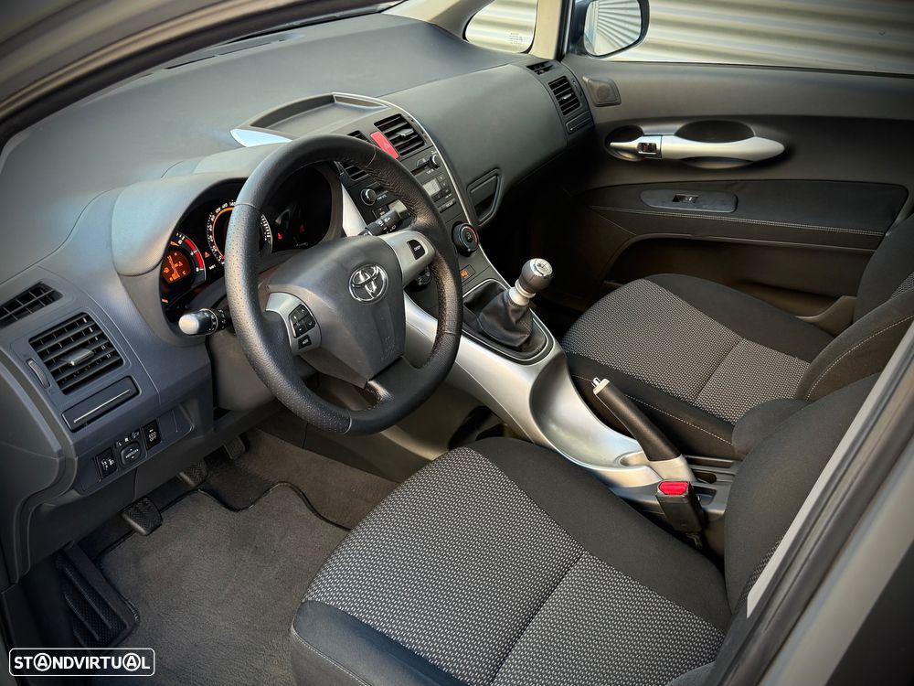 Toyota Auris 1.33 VVT-i ACtive+AC+VSC - 8
