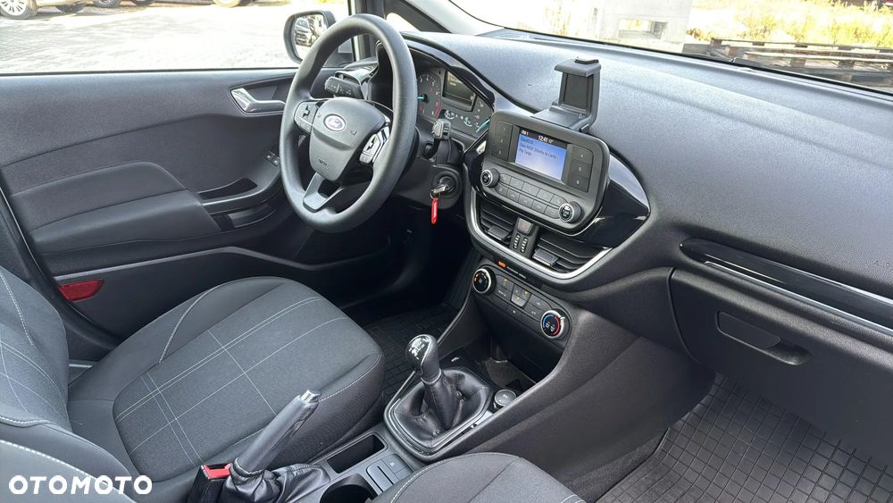 Ford Fiesta 1.1 Trend - 25