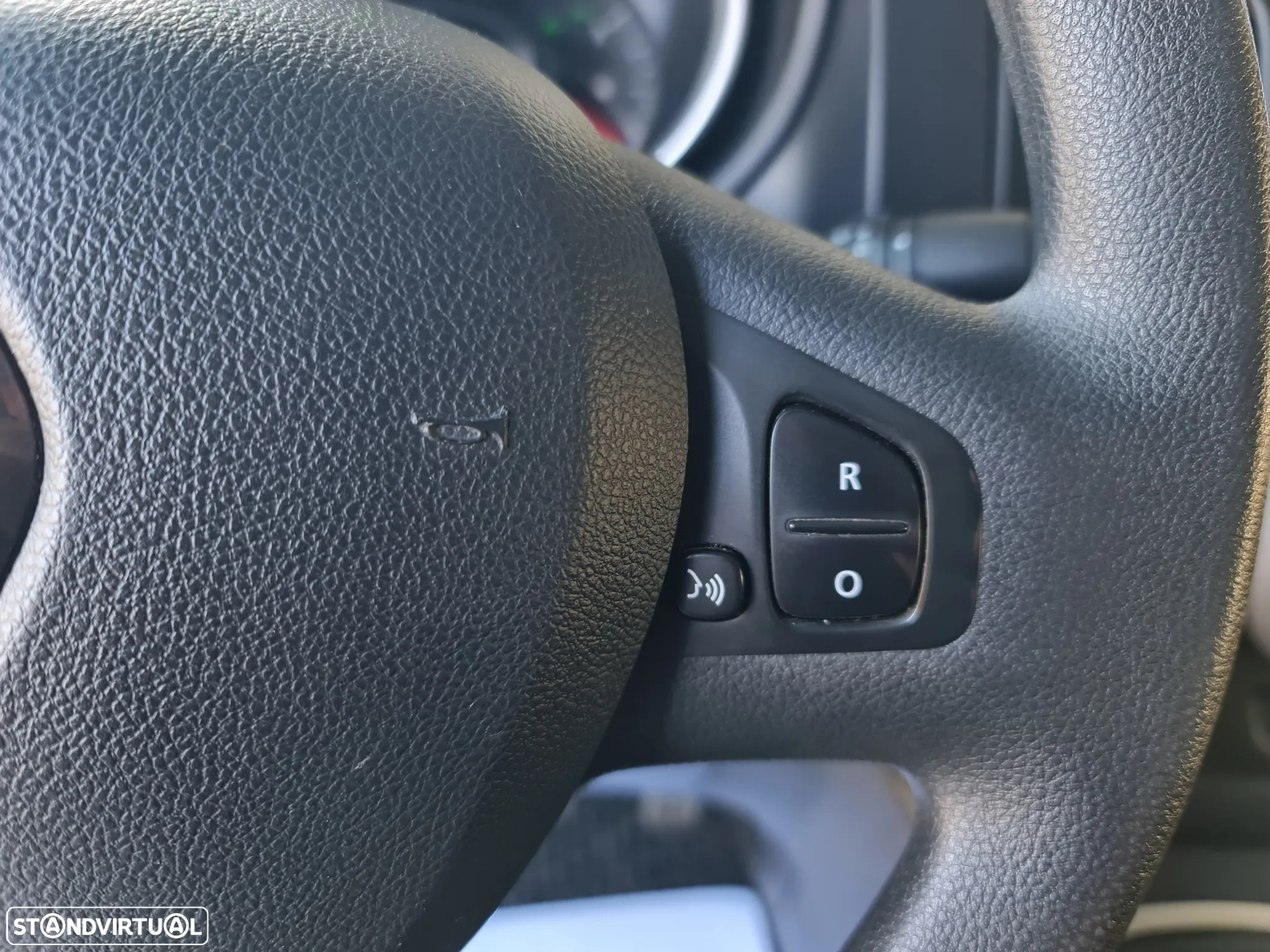 Renault TRAFIC 2.0 Dci 120CV * Câmera/ GPS/ AC/ IVA DEDUTÍVEL * - 33