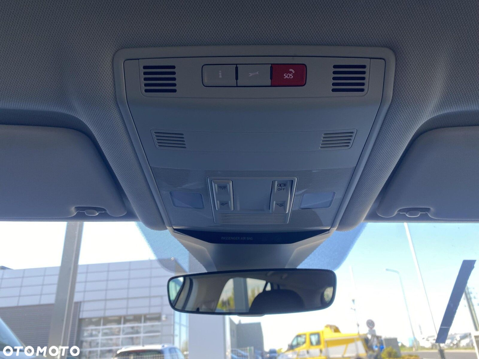Volkswagen T-Roc - 28