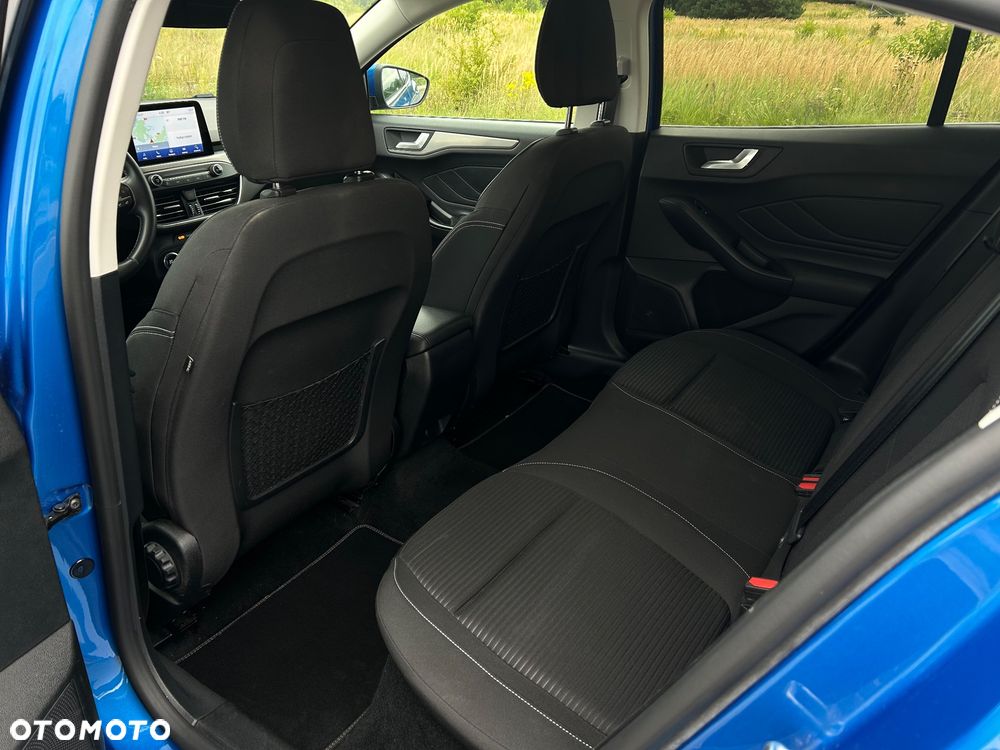 Ford Focus 1.0 EcoBoost mHEV Titanium - 12