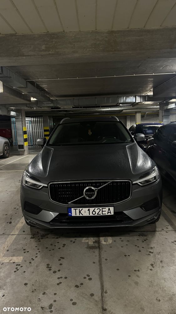 Volvo XC 60 D4 AWD Momentum - 2