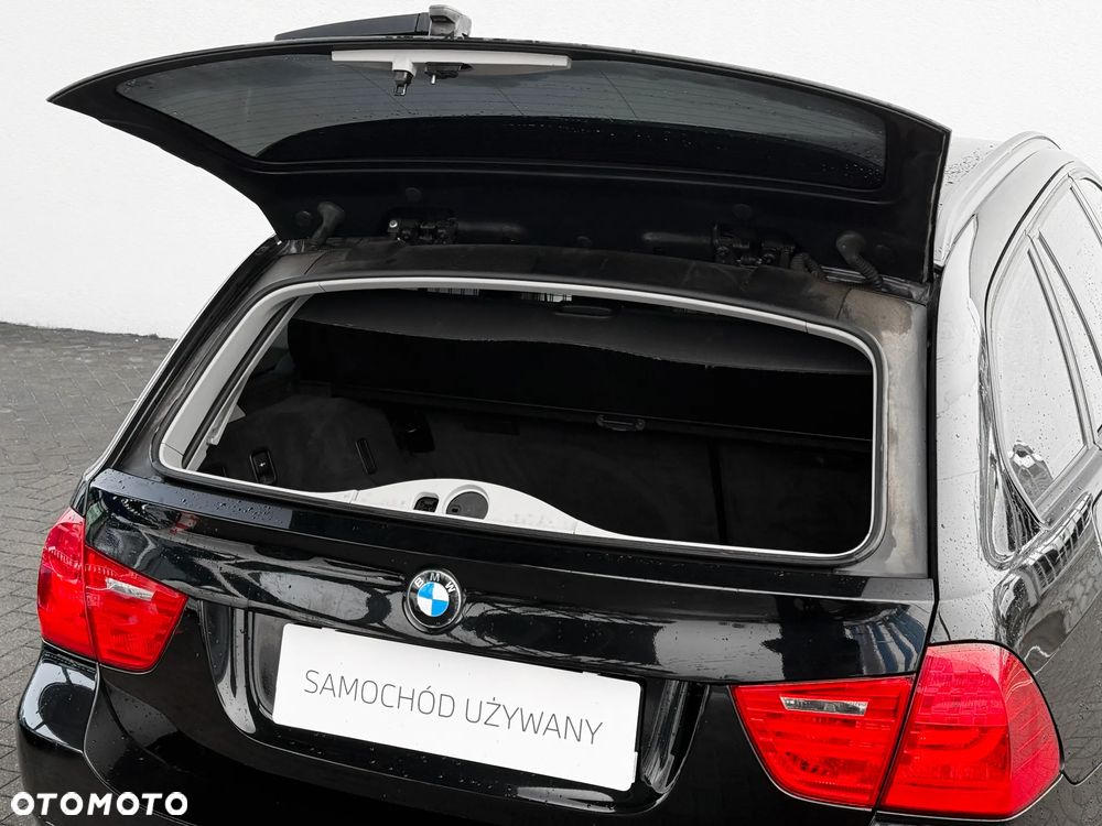 BMW Seria 3 318i Edition Lifestyle - 12