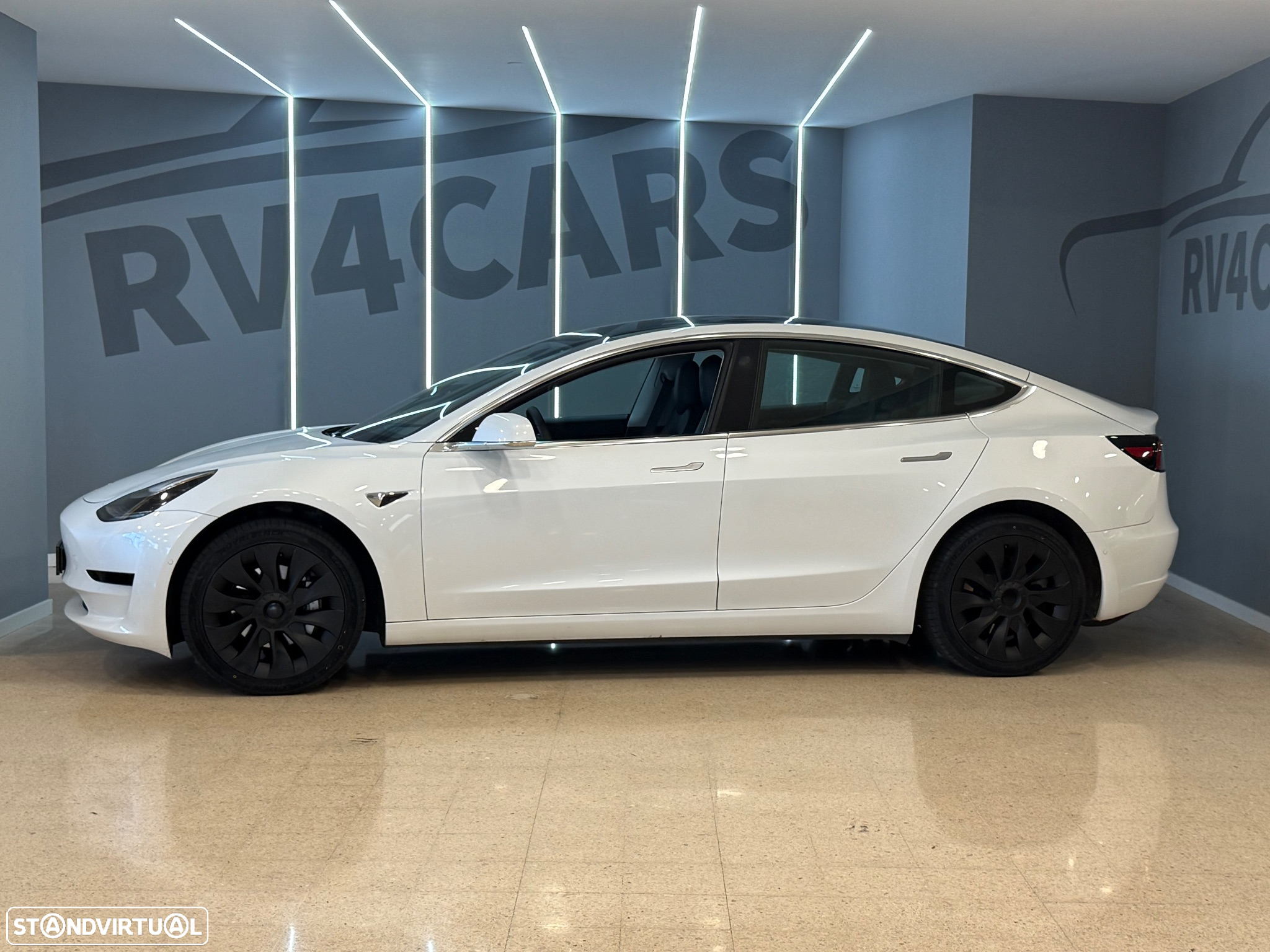 Tesla Model 3 Standard Range Plus RWD - 2