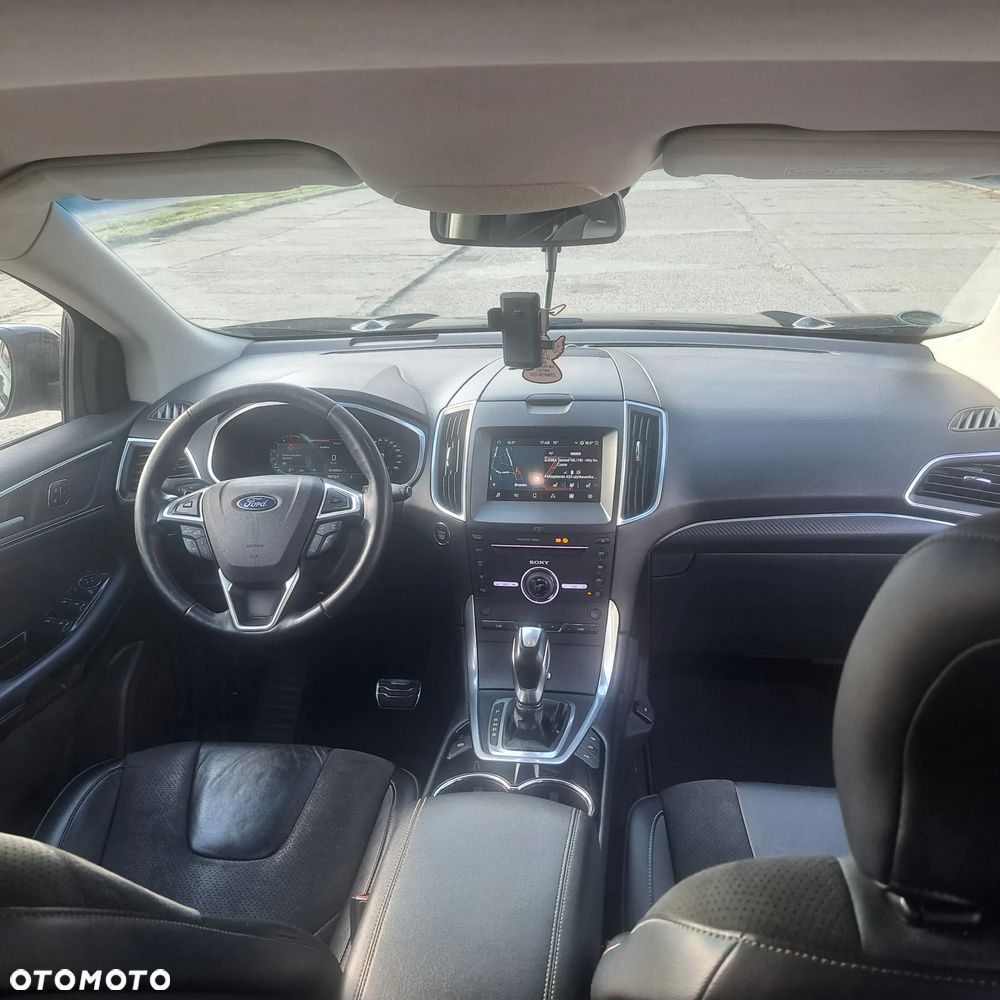Ford Edge 2.0 TDCi Twin-Turbo 4WD ST-Line - 19
