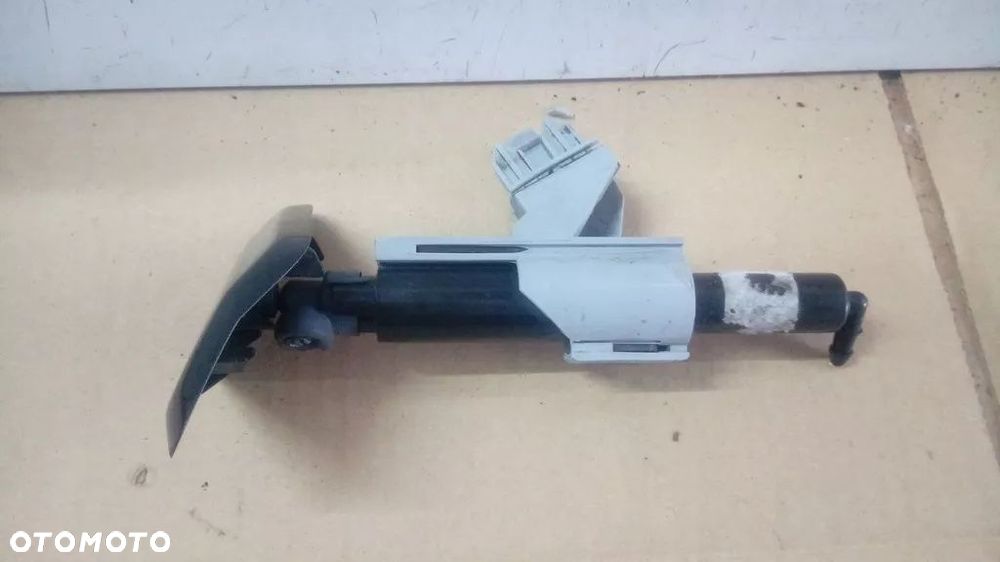 SPRYSKIWACZ LAMPY PRAWY MONDEO MK4 7S71-13L014-AE - 3