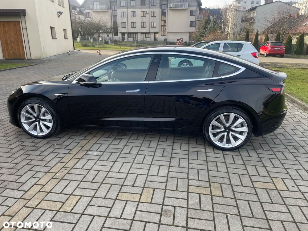 Tesla Model 3 - 22