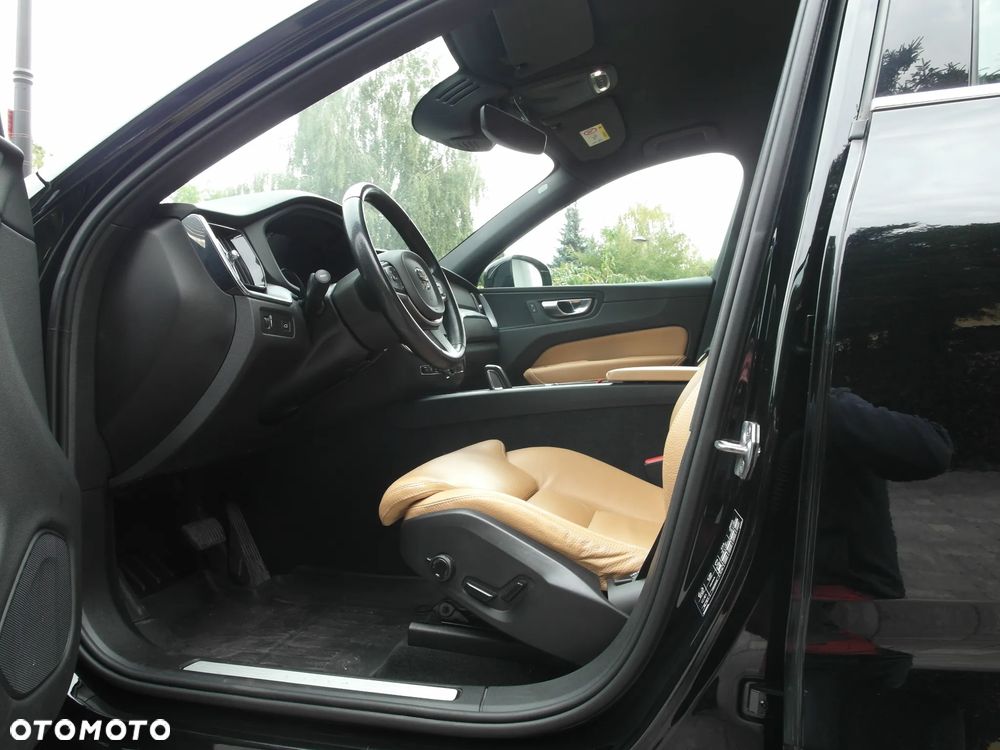 Volvo XC 60 - 18