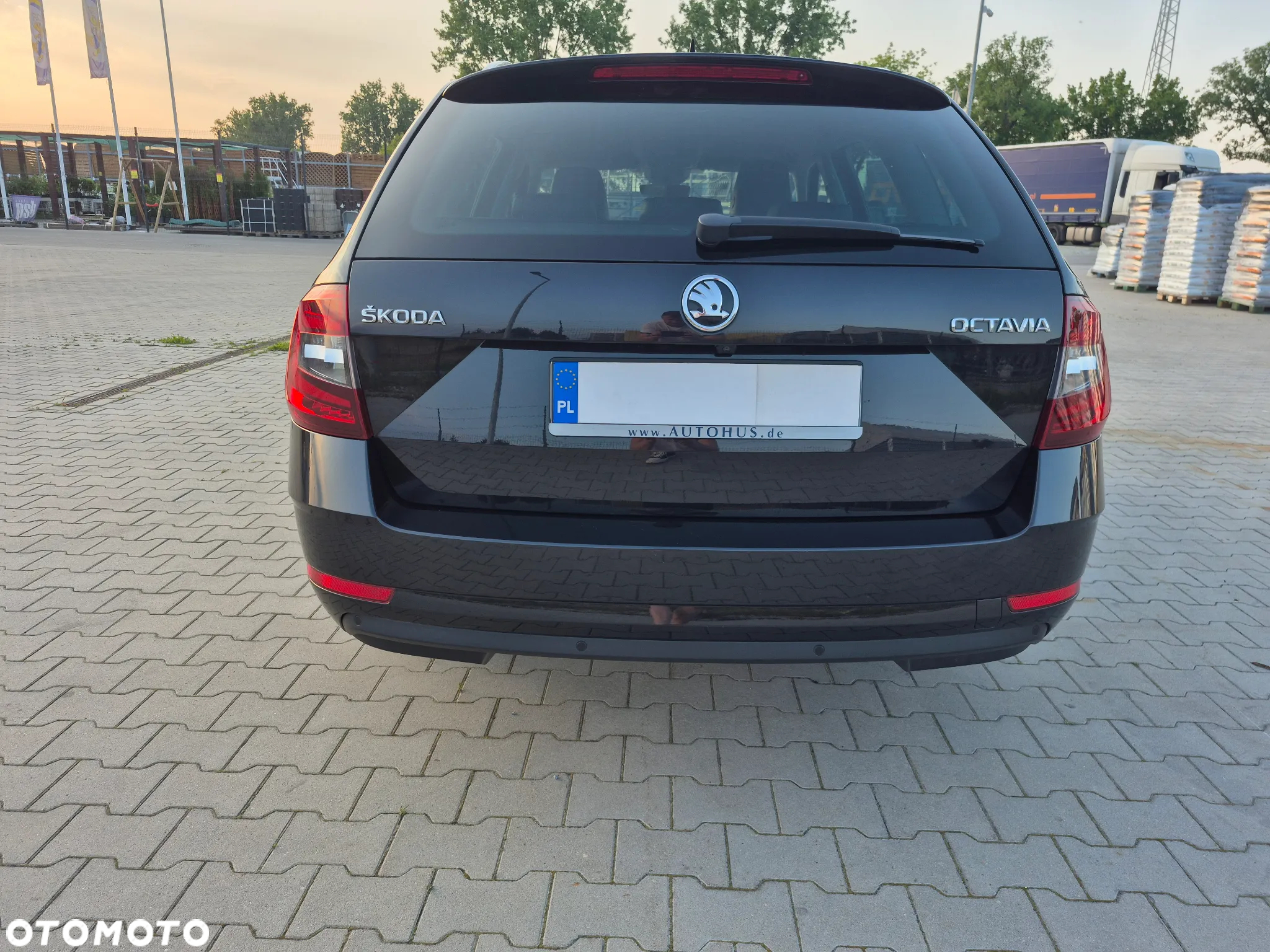 Skoda Octavia 2.0 TDI Elegance DSG - 10