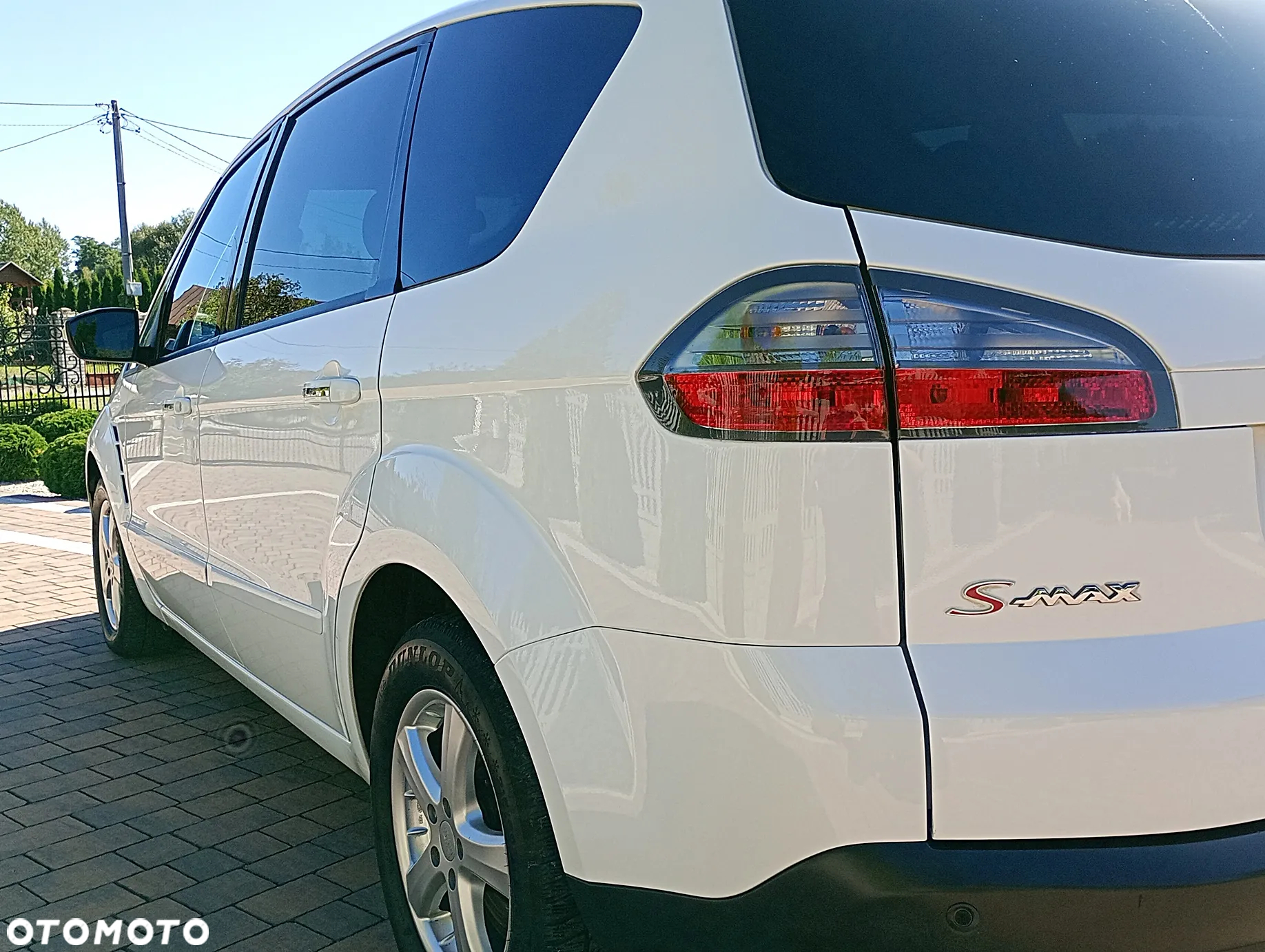 Ford S-Max - 11