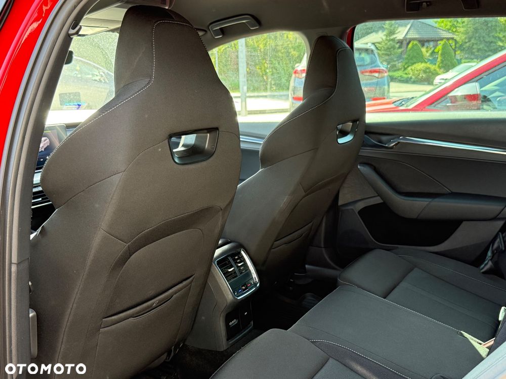 Skoda Octavia 2.0 TDI 4x4 Style DSG - 9