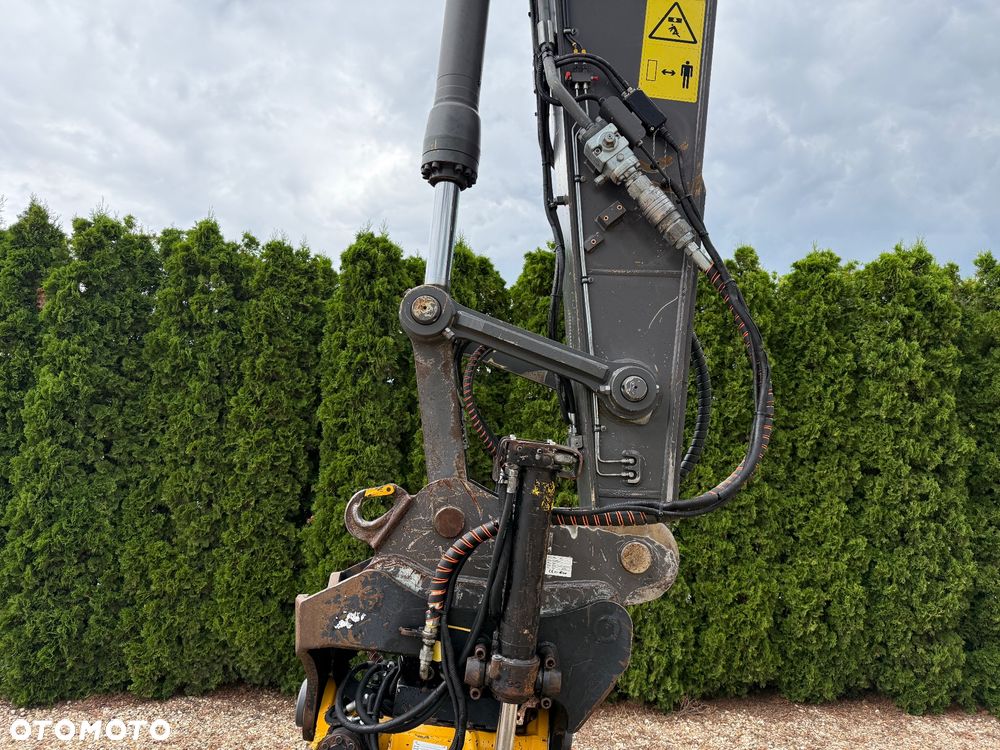 Volvo ECR 235 EL - 20