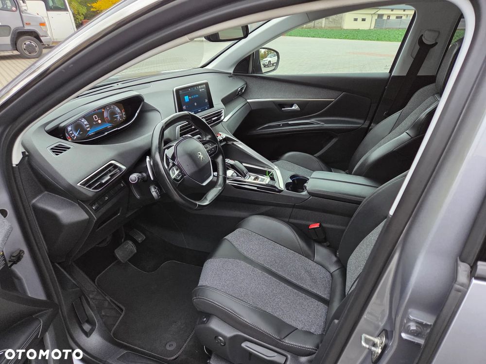 Peugeot 5008 - 12