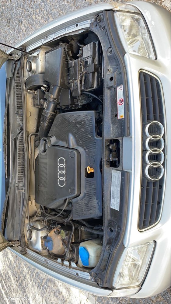 Audi A3 1.6 Ambition - 4