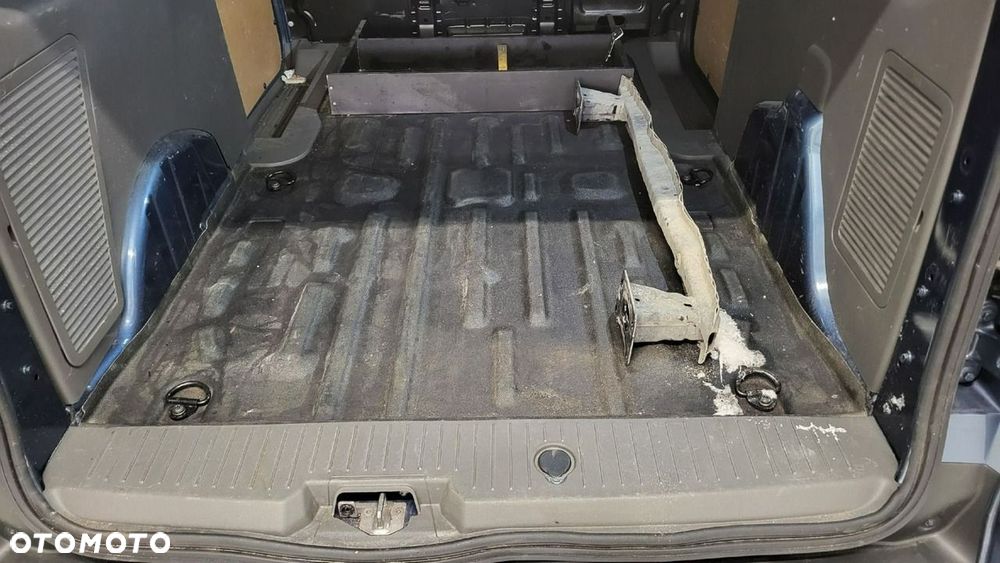 Ford Transit Connect - 21