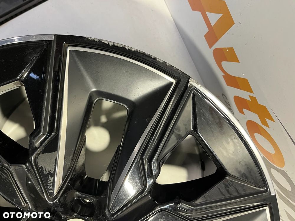 FELGA ALUMINIOWA BMW 7 i7 G70 5X112 10.5x21  ET44 5A41F79,5A41F78 - 7