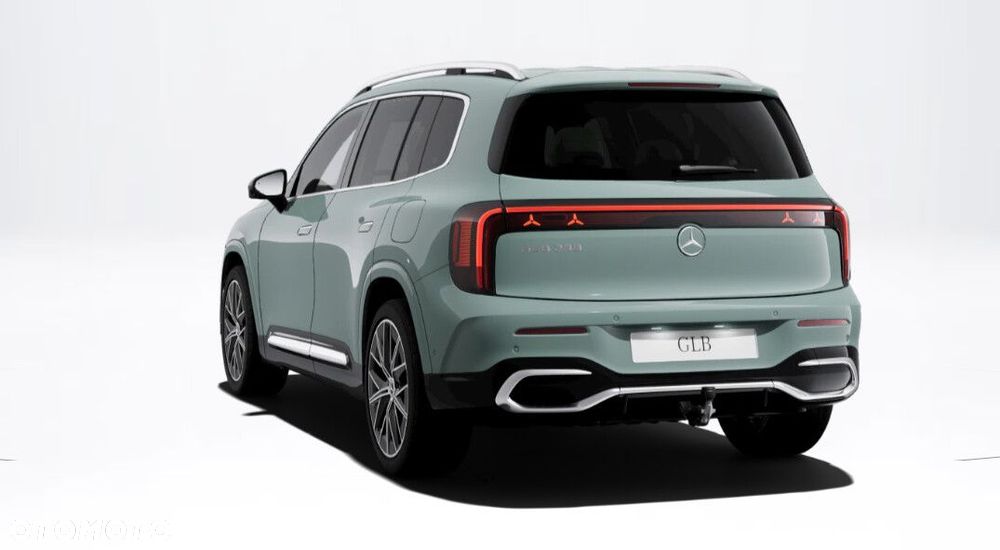 Mercedes-Benz GLB - 4