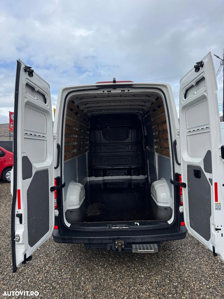 Volkswagen CRAFTER - 7