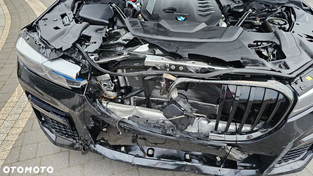 BMW Seria 7 730d xDrive mHEV sport - 35