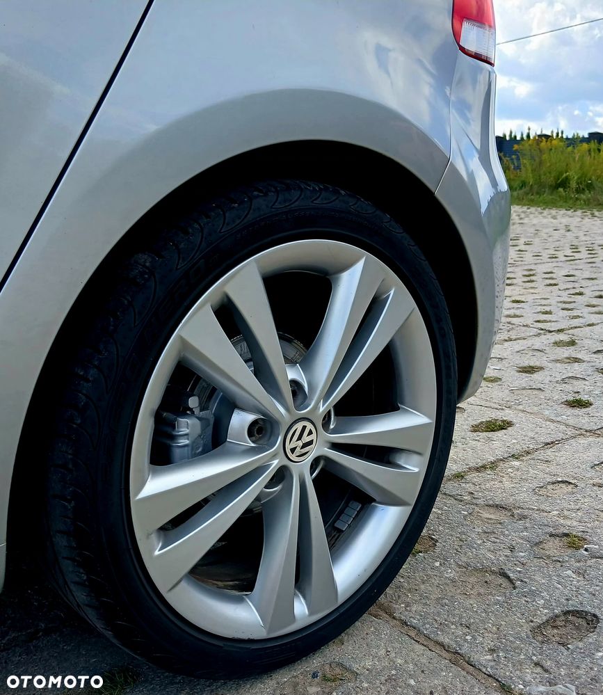 Volkswagen Golf 2.0 TDI DPF BlueMotion Technology Comfortline - 23