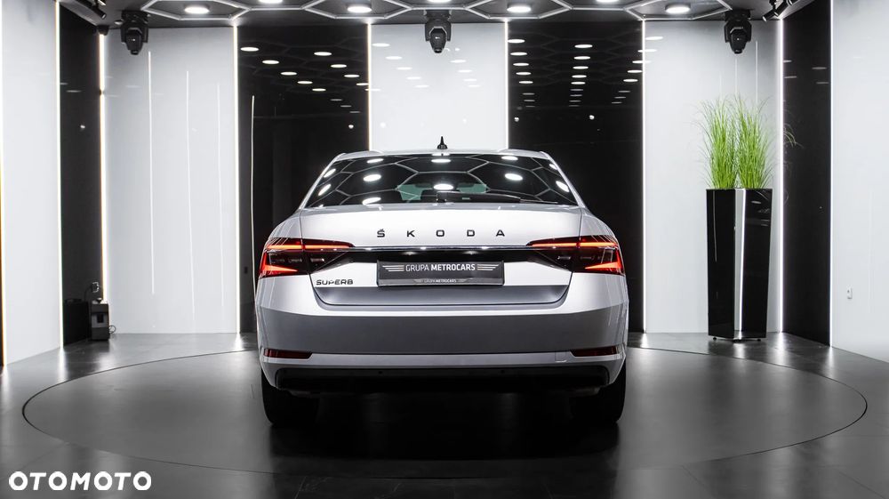 Skoda Superb 2.0 TSI Style DSG - 7
