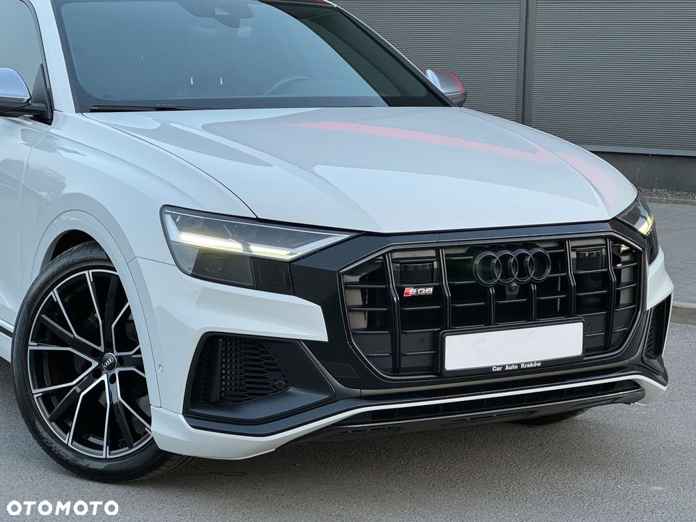 Audi SQ8 - 11