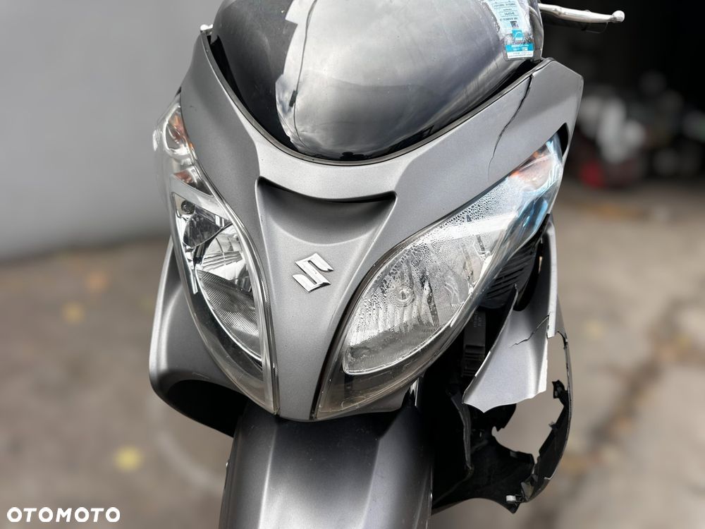 Suzuki Burgman - 6