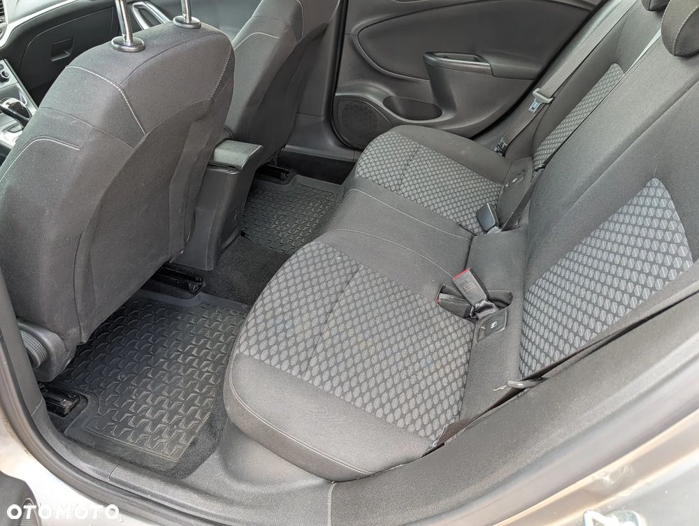 Opel Astra 1.4 T Elite S&S - 23