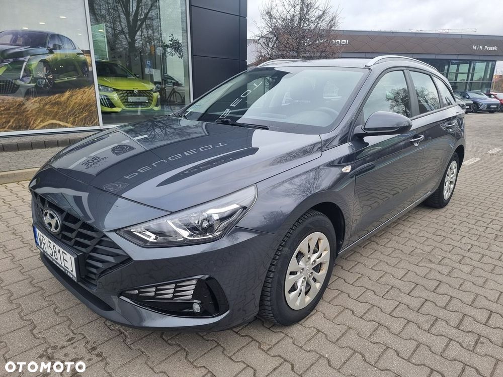 Hyundai i30 1.5 DPI Classic + - 9