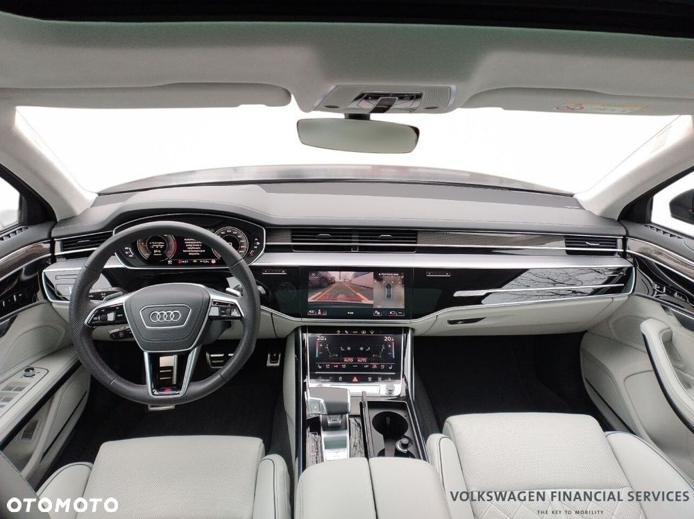 Audi A8 - 8