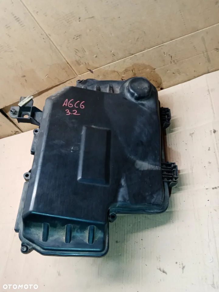 Obudowa osłona komputera Audi A6 C6 4F1907613 4F1907355 - 2