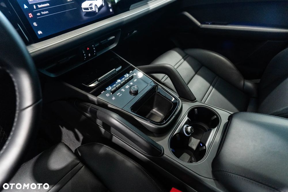 Porsche Cayenne E-Hybrid PHEV - 24