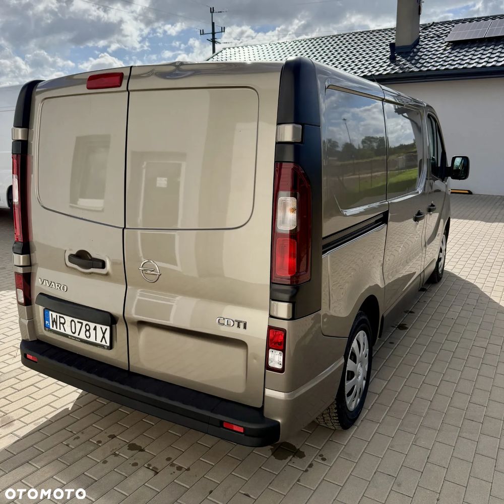 Opel Vivaro - 8