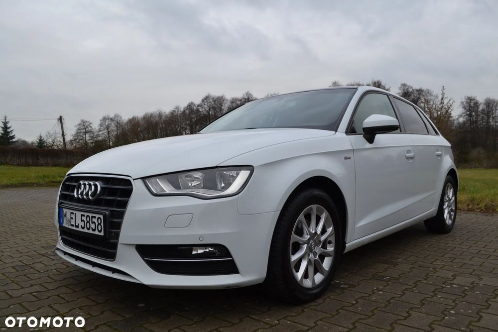 Audi A3 Sportback 1.6 TDI (clean diesel) S line Sportpaket - 9