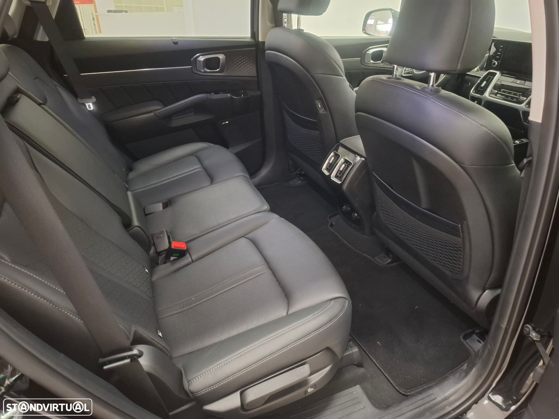 Kia Sorento - 9