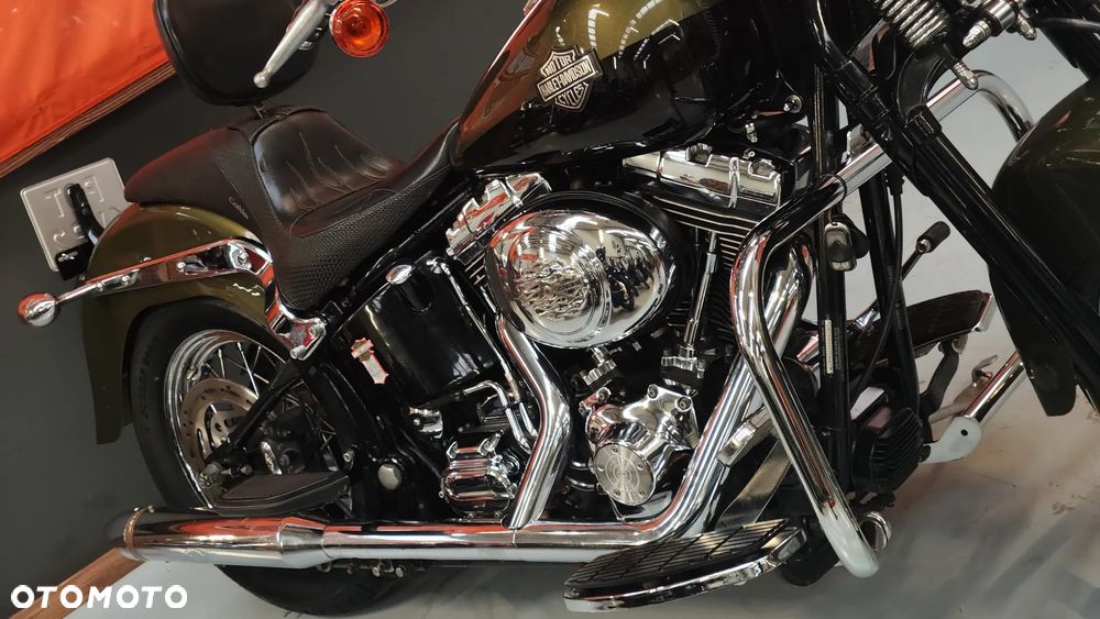Harley-Davidson Softail Springer Classic - 21