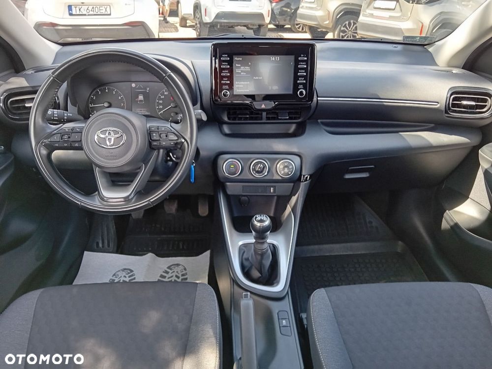 Toyota Yaris - 5