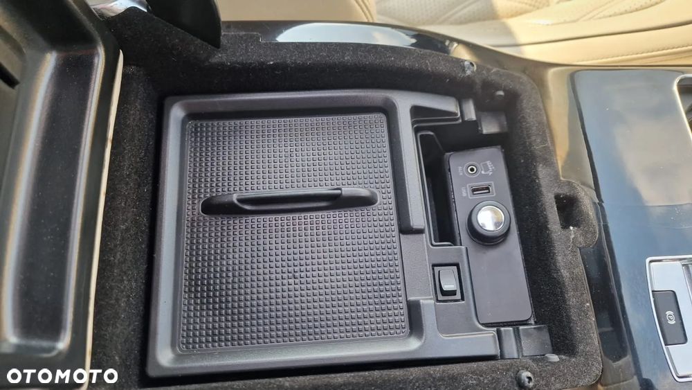 Land Rover Range Rover - 32
