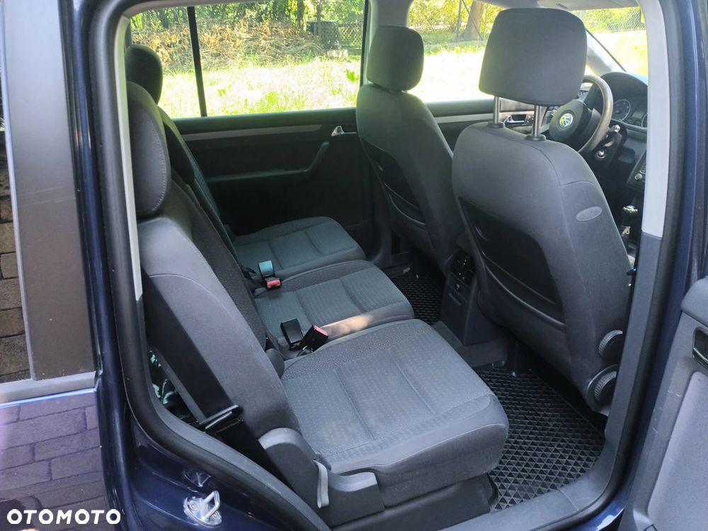 Volkswagen Touran 2.0 TDI Highline - 4