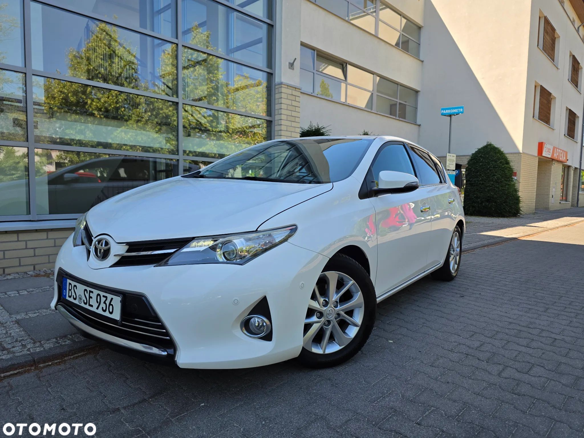 Toyota Auris 1.6 Valvematic START Edition - 1