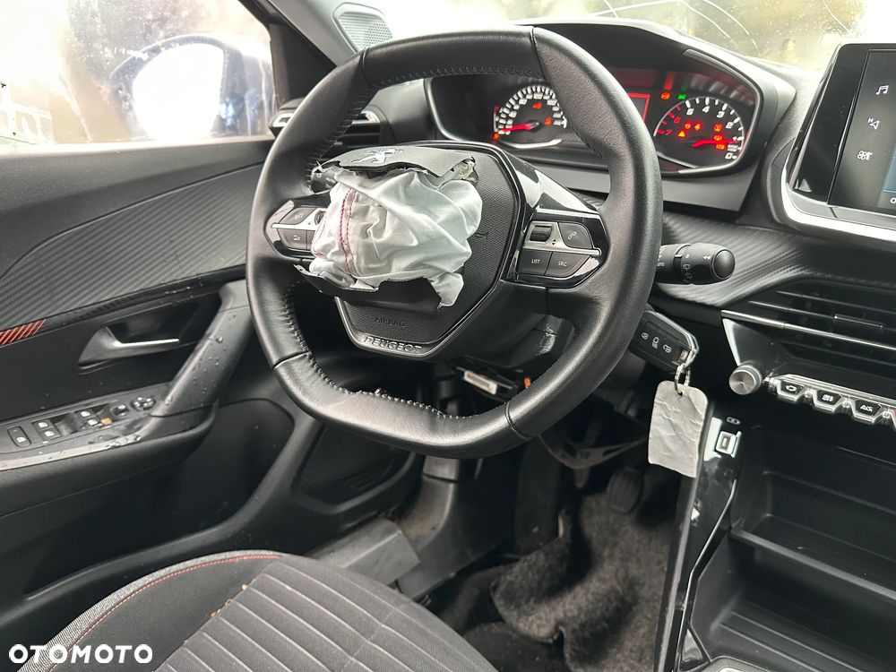 Peugeot 2008 1.5 BlueHDi Allure Pack S&S - 10