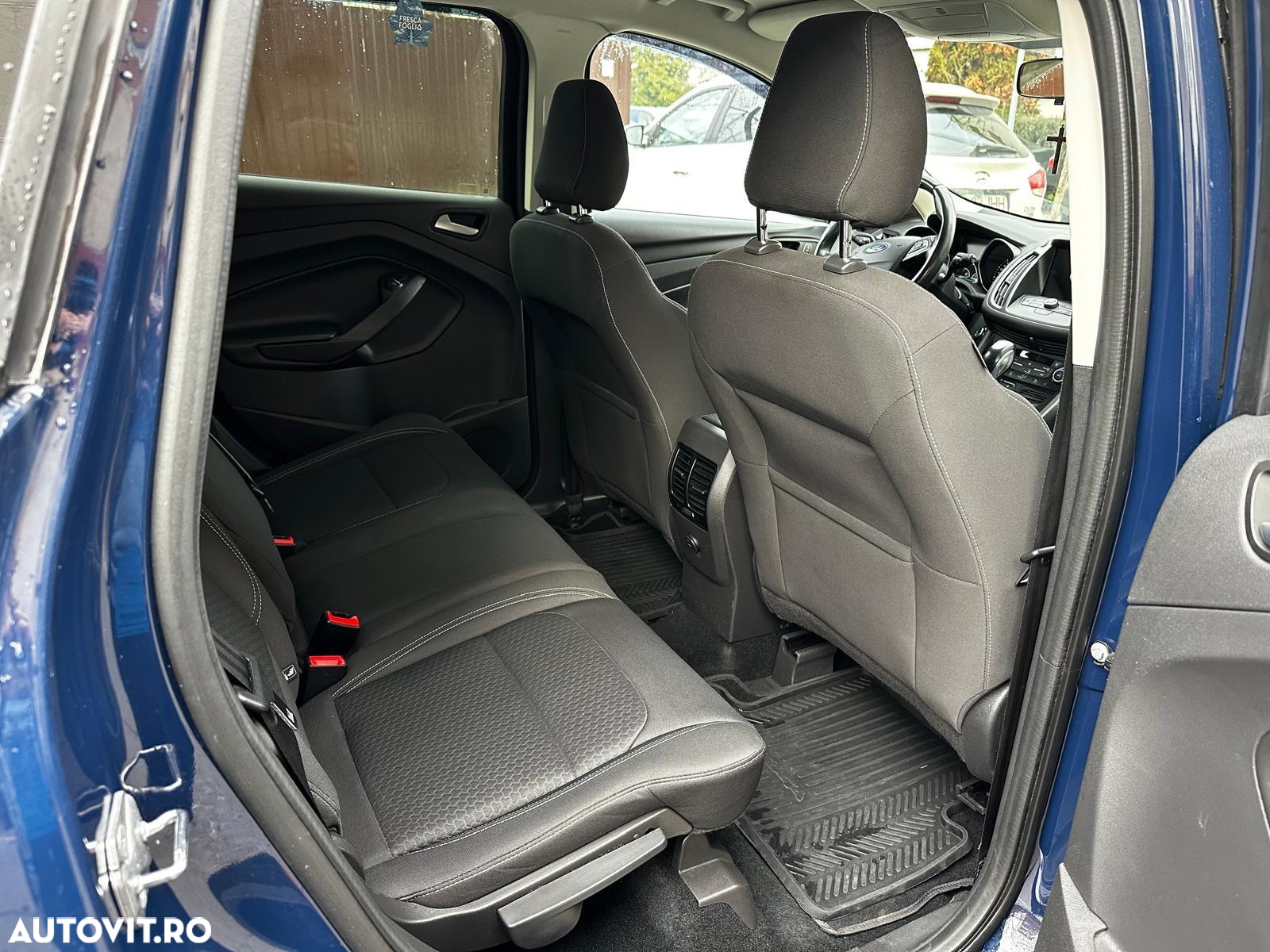 Ford Kuga 2.0 TDCi 4WD Powershift Trend - 10