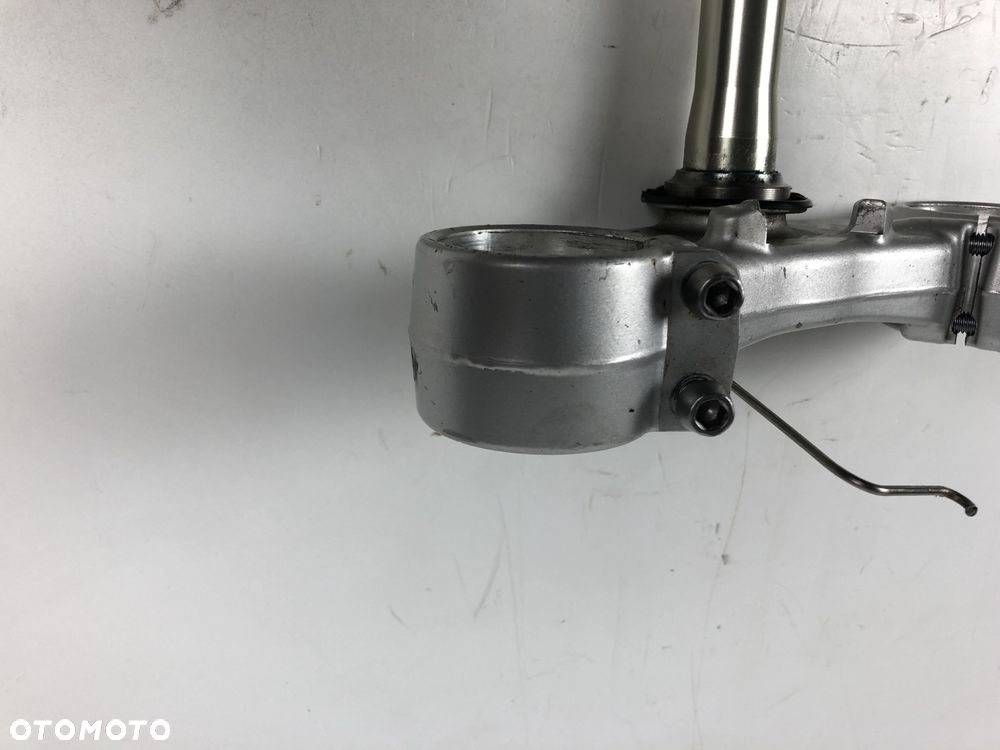 Triumph Street Triple 675 07-11 półka dolna + górna komplet - 15