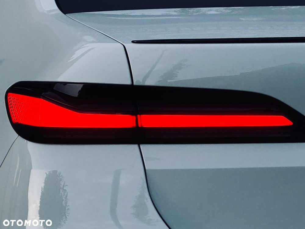 BMW i7 105.7kWh xDrive60 M Sport - 13