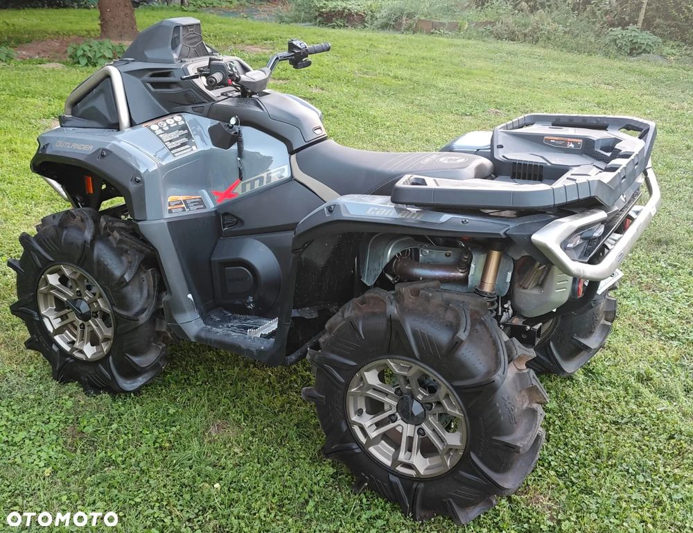 Can-Am Outlander - 2