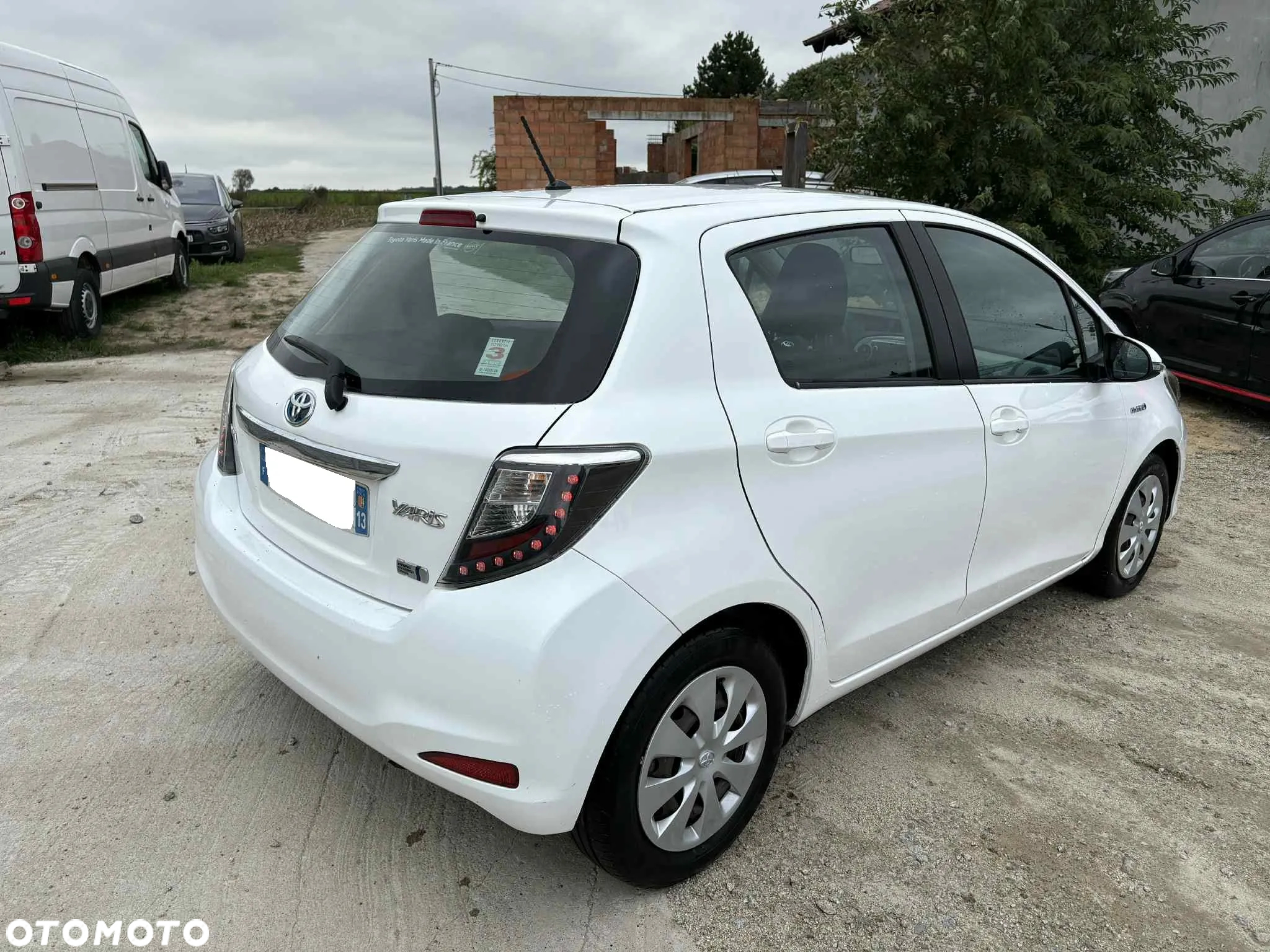 Toyota Yaris Hybrid 1.5 VVT-i - 32