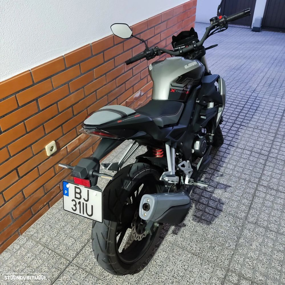 UM XTREET Xtreet RS - 6