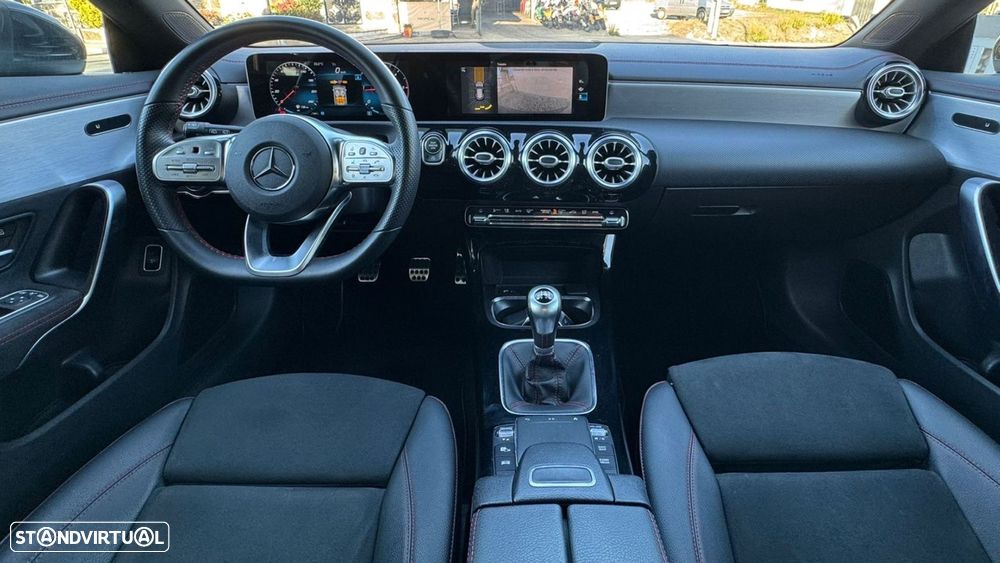 Mercedes-Benz CLA 180 d Shooting Brake AMG Line - 18